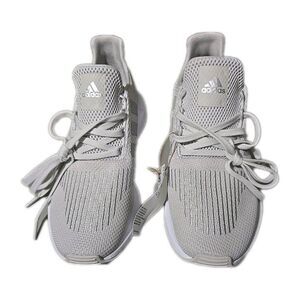 NIB Women Adidas  Swift Run 1.0 Running Shoes Grey/  Silver Size 7 1/2 New